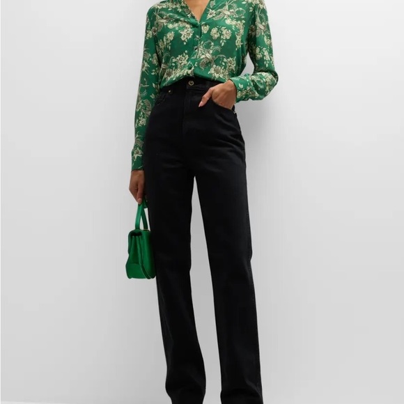 Alice + Olivia
Eloise Button-Front Printed Silk Blouse - Picture 4 of 4